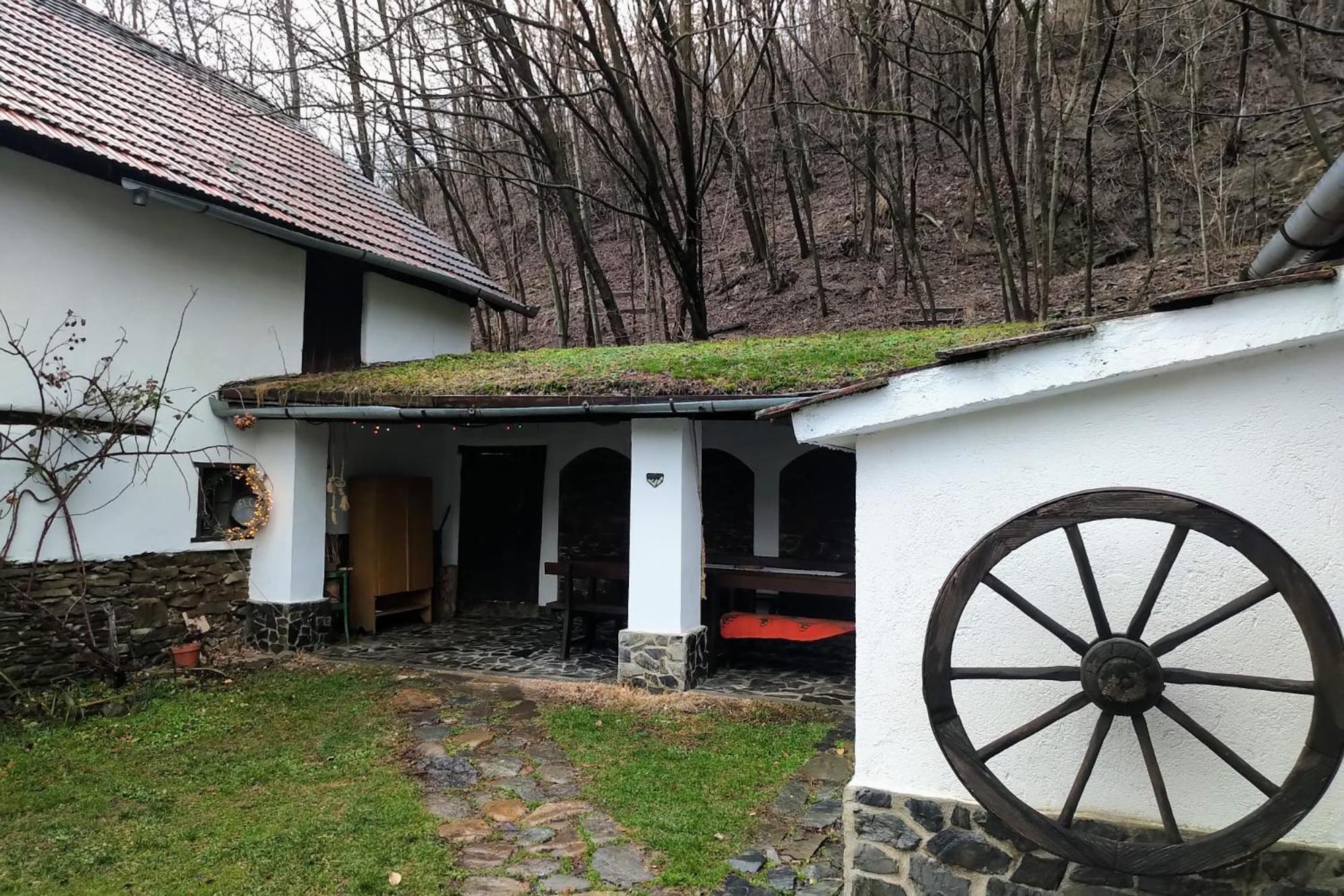 Casa Sub Magrin Villa Satu Batrin Kamer foto